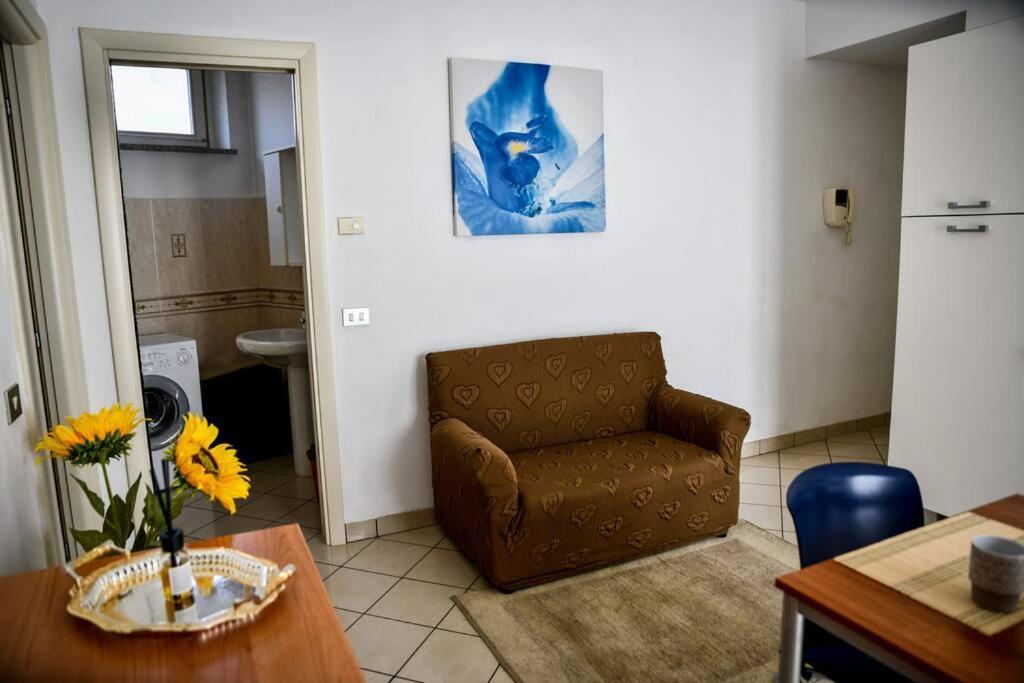 Forever Sunrise: In Centro Apartment