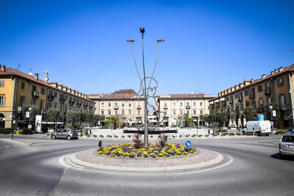 Forever Sunrise: In Centro Apartment Alba (Piedmont)